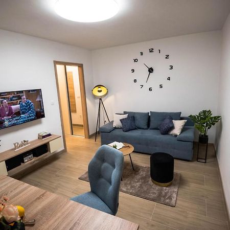 N & D Appartement Šibenik Buitenkant foto