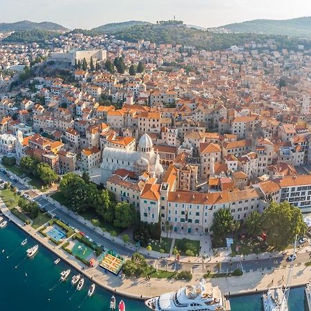 N & D Appartement Šibenik Buitenkant foto