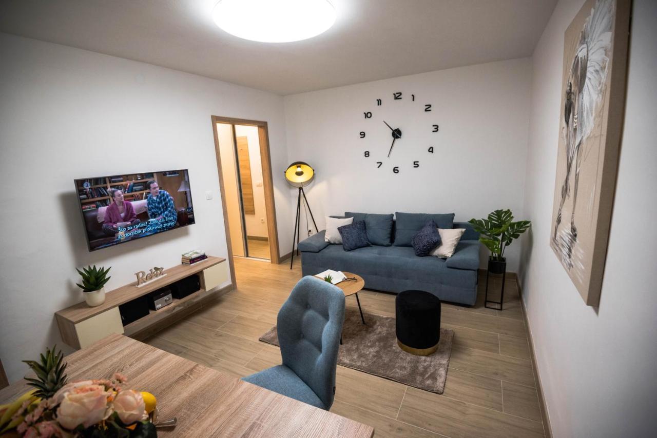 N & D Appartement Šibenik Buitenkant foto