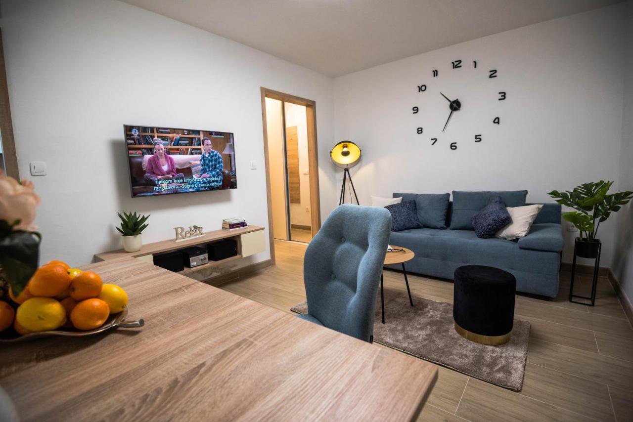 N & D Appartement Šibenik Buitenkant foto