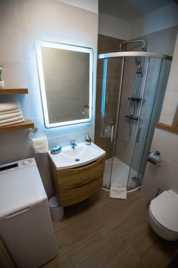 N & D Appartement Šibenik Buitenkant foto