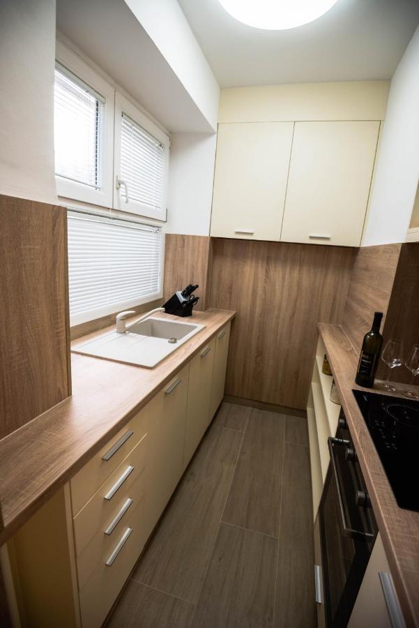 N & D Appartement Šibenik Buitenkant foto