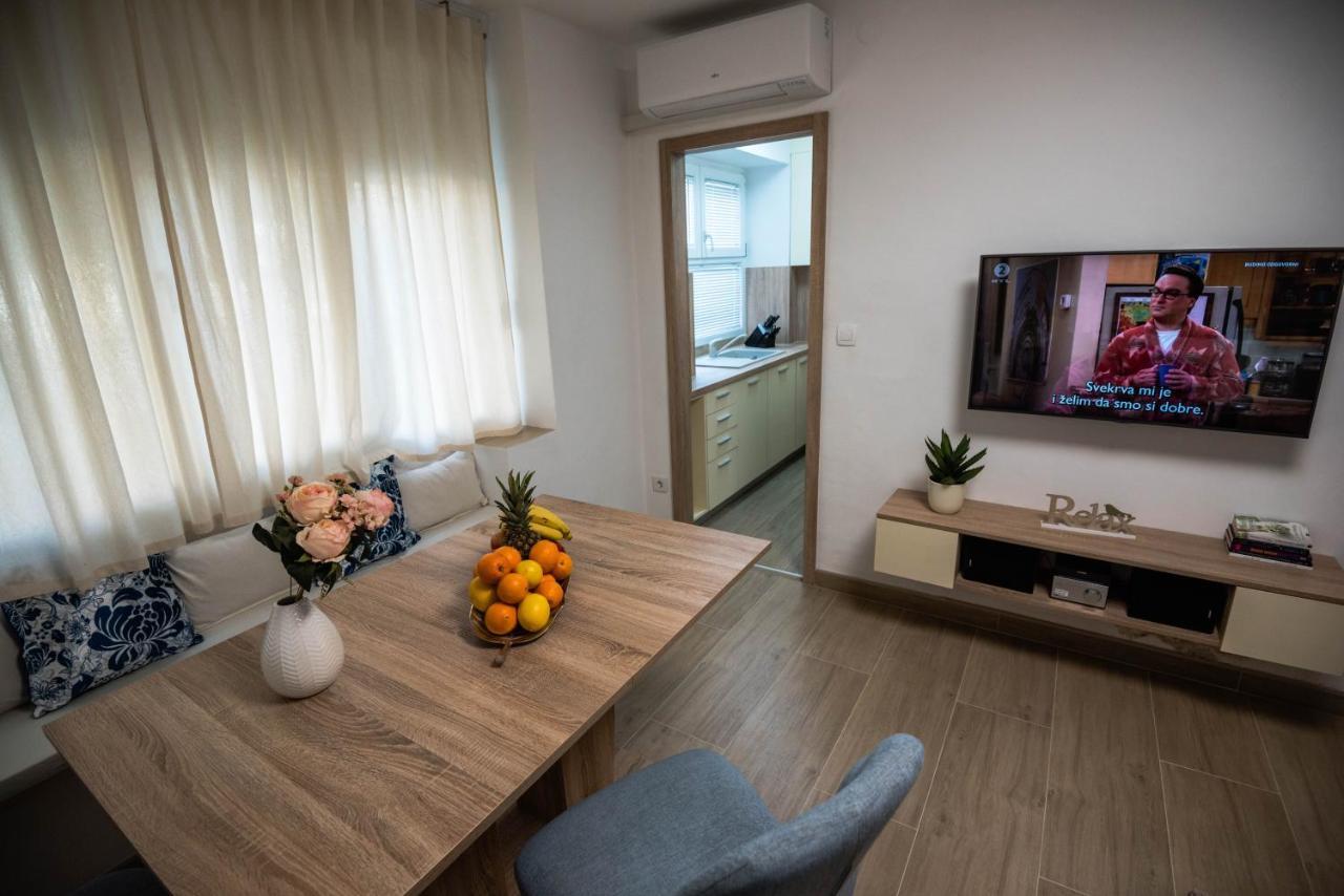 N & D Appartement Šibenik Buitenkant foto