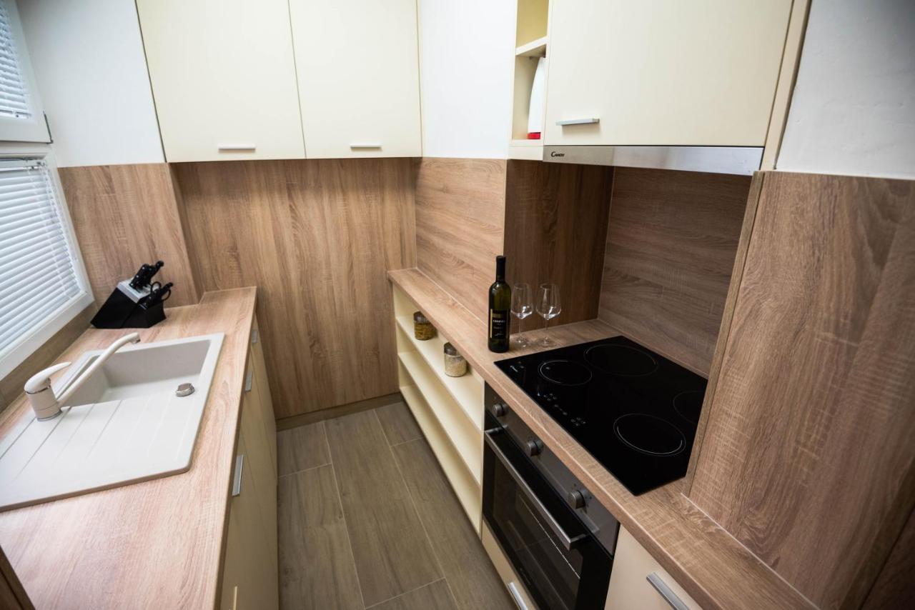 N & D Appartement Šibenik Buitenkant foto