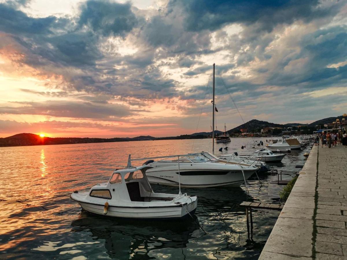 N & D Appartement Šibenik Buitenkant foto